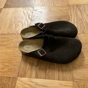 Birkenstock: Boston Soft Footbed (NWOT)